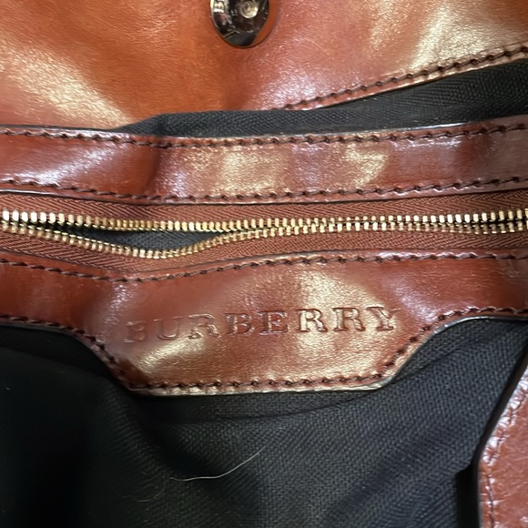 Burberry bag - Picture 5 of 8